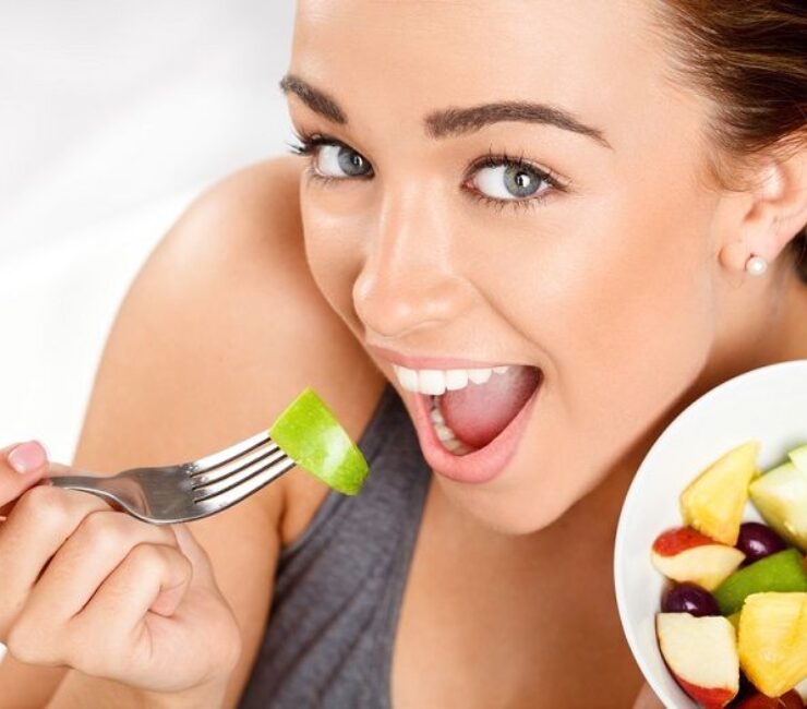 Makan Malam Boleh Nggak Saat Diet? Ini Jawaban Ahli Gizi