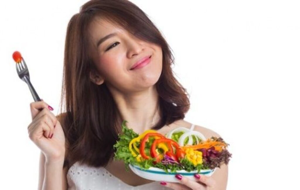 7 Langkah Mudah Mengatur Pola Makan Sehat di Tengah Kesibukan